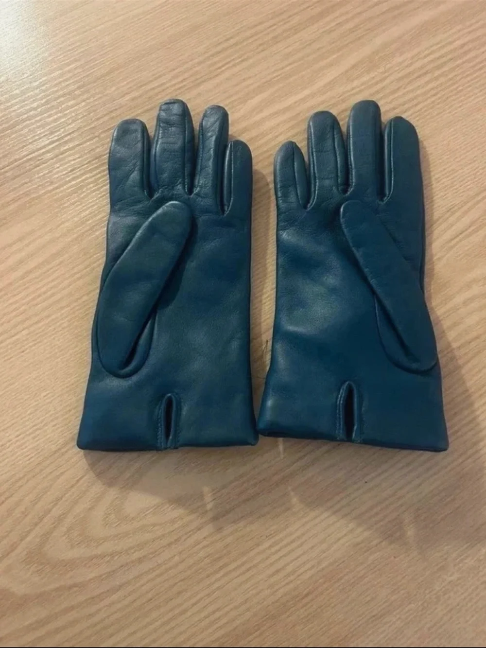 Coach Teal Leather Bow Accent Women's Gloves